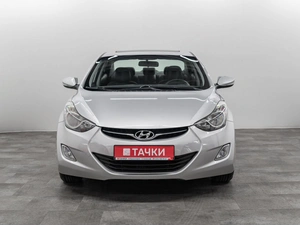 Седан Hyundai Avante 2011 года, 1050000 рублей, Красноярск