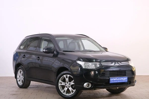 Внедорожник Mitsubishi Outlander 2012 года, 1519000 рублей, Омск