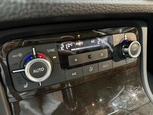 Внедорожник Volkswagen Touareg 2014 года, 2480000 рублей, Красноярск