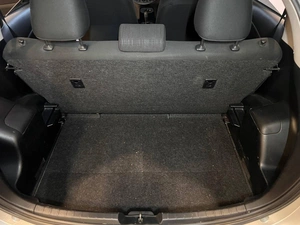 Хетчбэк Toyota Vitz 2018 года, 949000 рублей, Красноярск