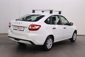 Лифтбек ВАЗ (LADA) Granta 2018 года, 600000 рублей, Брянск