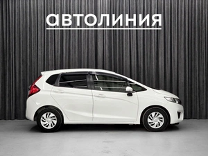 Хетчбэк Honda Fit 2017 года, 950000 рублей, Красноярск