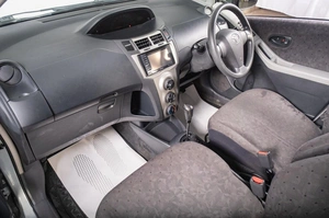 Хетчбэк Toyota Vitz 2008 года, 629000 рублей, Томск