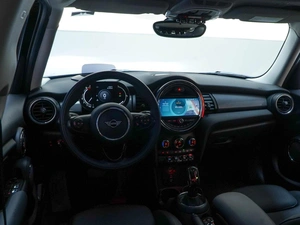 Хетчбэк MINI Cooper 2020 года, 2299077 рублей, Москва