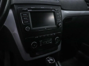 Внедорожник Skoda Yeti 2013 года, 849000 рублей, Красноярск