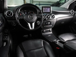 Хетчбэк Mercedes-benz B-класс 2013 года, 974000 рублей, Воронеж
