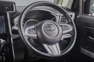 Минивэн Toyota Roomy 2019 года, 1159000 рублей, Томск