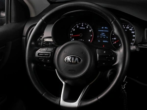 Седан Kia Rio 2017 года, 1339000 рублей, Тюмень