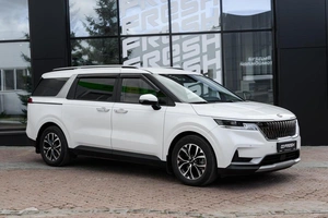 Минивэн Kia Carnival 2020 года, 3599000 рублей, Ульяновск