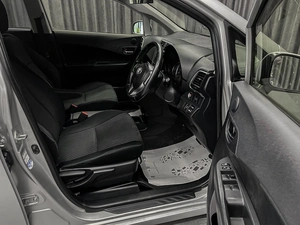Хетчбэк Toyota Ractis 2012 года, 849000 рублей, Красноярск