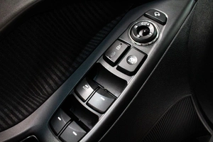 Седан Hyundai Elantra 2012 года, 919000 рублей, Сургут