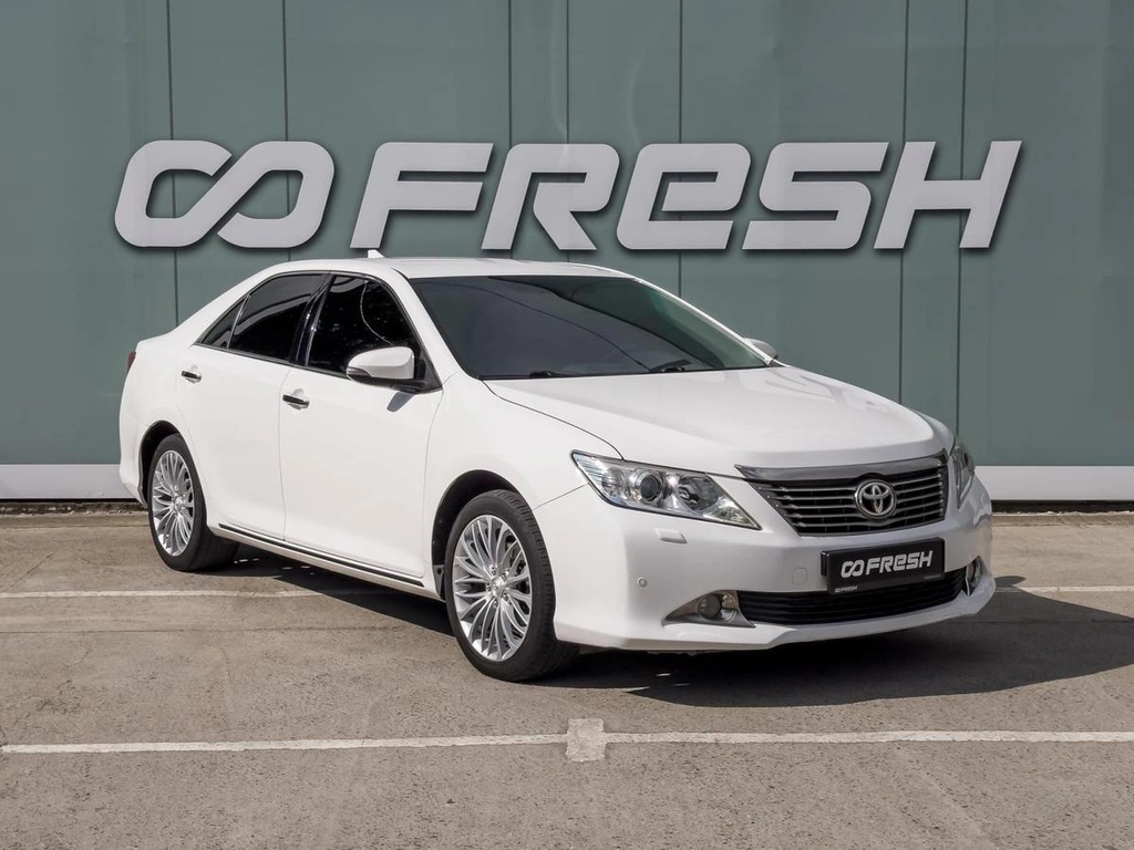 Седан Toyota Camry 2013 года, 1749000 рублей, Большой Сочи