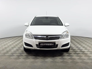 Хетчбэк Opel Astra 2014 года, 648200 рублей, Казань