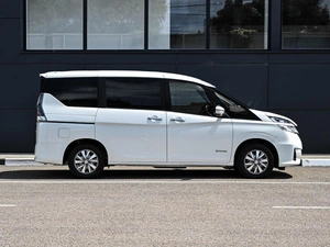 Минивэн Nissan Serena 2018 года, 1867030 рублей, Кирилловка