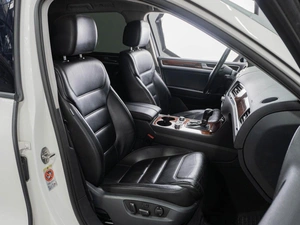 Внедорожник Volkswagen Touareg 2011 года, 2119000 рублей, Тюмень