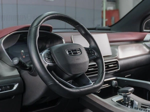 Внедорожник Geely Coolray 2023 года, 2129000 рублей, Сургут