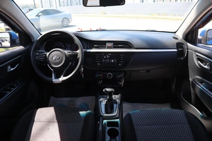 Хэтчбек Kia Rio 2020 года, 1000000 рублей, Мирное