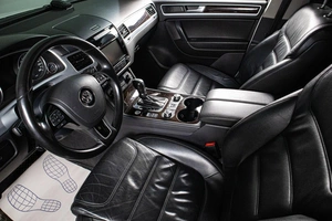 Внедорожник Volkswagen Touareg 2013 года, 2399000 рублей, Сургут