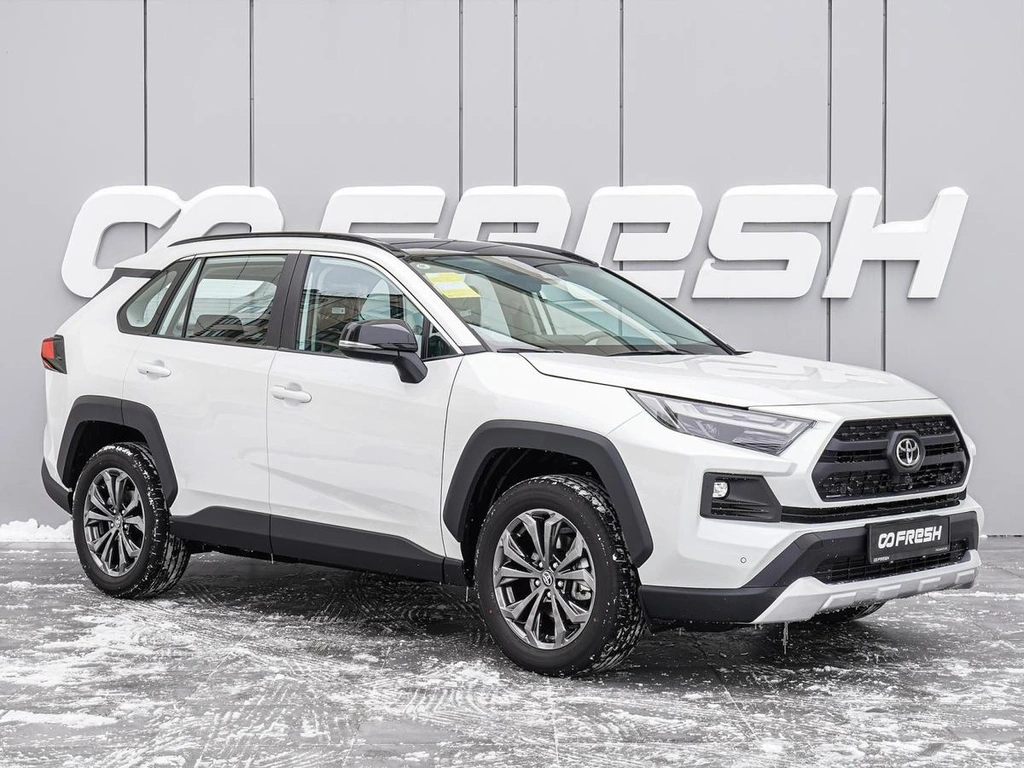 Внедорожник Toyota RAV4 2025 года, 4298000 рублей, Краснодар