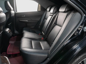 Седан Toyota Camry 2016 года, 1979000 рублей, Сургут