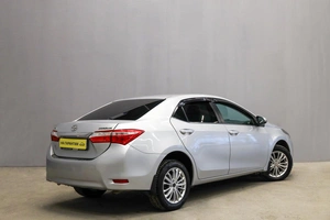 Седан Toyota Corolla 2014 года, 1349000 рублей, Новосибирск