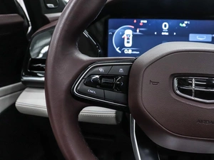 Внедорожник Geely Monjaro 2022 года, 3649000 рублей, Красноярск