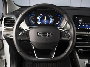Внедорожник Geely Coolray 2023 года, 1830000 рублей, Омск