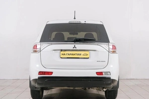 Внедорожник Mitsubishi Outlander 2014 года, 1529000 рублей, Красноярск