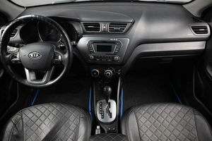 Седан Kia Rio 2012 года, 899000 рублей, Оренбург