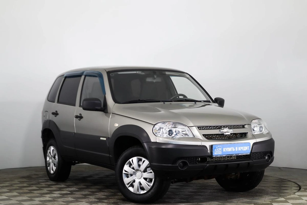 Внедорожник Chevrolet Niva 2015 года, 849000 рублей, Пермь