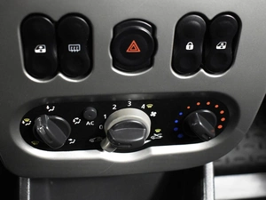 Хетчбэк Renault Sandero 2011 года, 509900 рублей, Казань