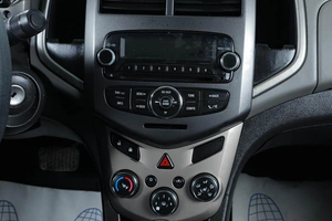 Седан Chevrolet Aveo 2013 года, 659000 рублей, Тюмень
