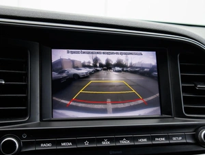 Седан Hyundai Elantra 2019 года, 1349000 рублей, Большой Сочи