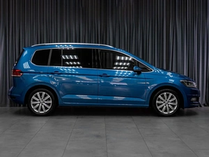 Минивэн Volkswagen Touran 2015 года, 1399000 рублей, Тюмень