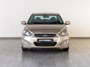 Седан Hyundai Solaris 2012 года, 819000 рублей, Саратов