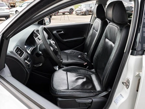 Седан Volkswagen Polo 2010 года, 720000 рублей, Краснодар