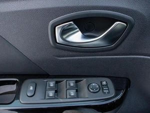 Внедорожник Renault Kaptur 2021 года, 1800000 рублей, Петрозаводск