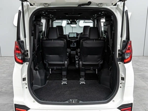 Минивэн Toyota Noah 2024 года, 4120000 рублей, Краснодар