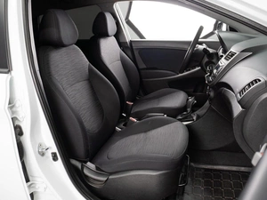 Хетчбэк Hyundai Solaris 2016 года, 1050000 рублей, Тюмень