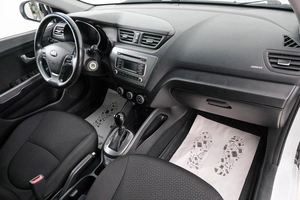 Седан Kia Rio 2017 года, 1199000 рублей, Красноярск