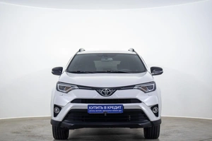 Внедорожник Toyota RAV4 2018 года, 2799000 рублей, Оренбург