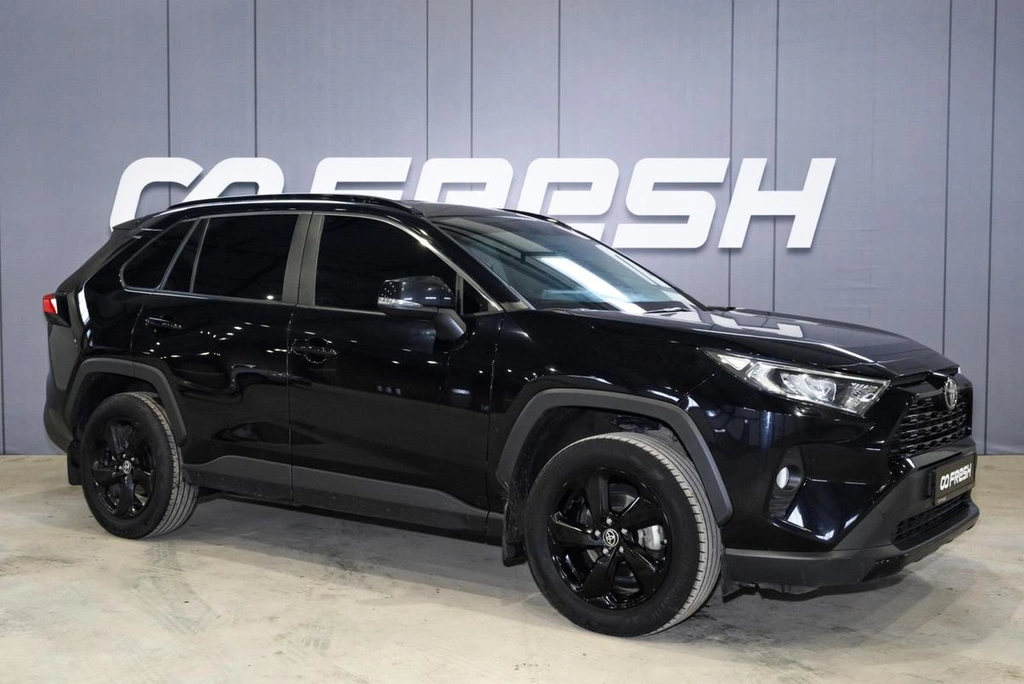 Внедорожник Toyota RAV4 2021 года, 3649000 рублей, Ульяновск