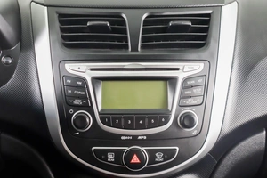 Хетчбэк Hyundai Solaris 2013 года, 869000 рублей, Пермь