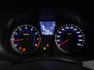Хетчбэк Hyundai Solaris 2012 года, 799000 рублей, Воронеж