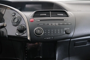 Хетчбэк Honda Civic 2007 года, 719000 рублей, Омск