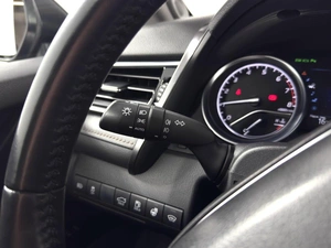 Седан Toyota Camry 2019 года, 2650100 рублей, Казань