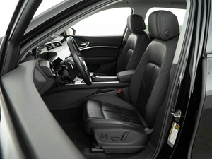 Внедорожник Audi e-tron 2020 года, 4357077 рублей, Москва