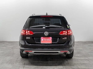 Универсал Volkswagen Golf 2015 года, 1695000 рублей, Красноярск