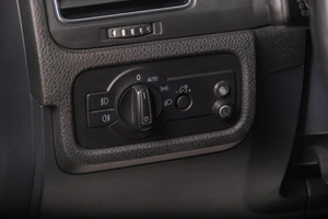 Внедорожник Volkswagen Touareg 2012 года, 2459000 рублей, Томск