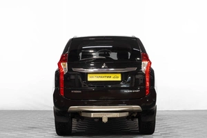 Внедорожник Mitsubishi Pajero Sport 2019 года, 2989000 рублей, Барнаул